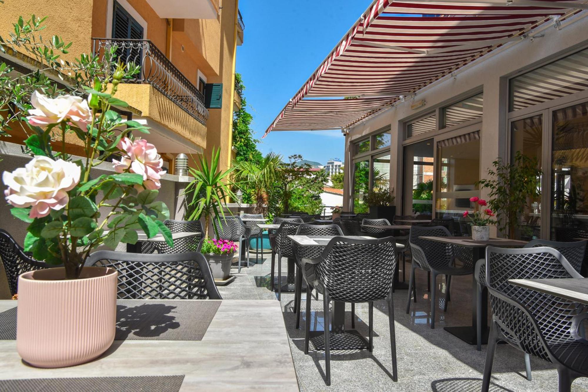 Hotel La mer Budva Extérieur photo